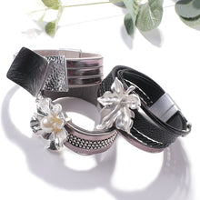Load image into Gallery viewer, Star Leaf Flower Round Elegant Charm Leather Bracelets