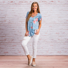 Load image into Gallery viewer, Short Sleeve V-Neck Printed Floral Top
