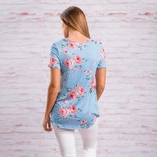 Load image into Gallery viewer, Short Sleeve V-Neck Printed Floral Top